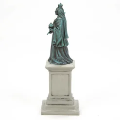 New Department 56 A Monument For Her Majesty