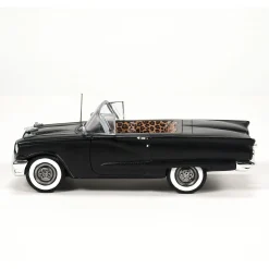 Store Department 56 Elvira's Macabre Mobile