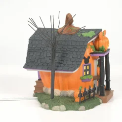 Store Department 56 Pumpkintown Carving Studio